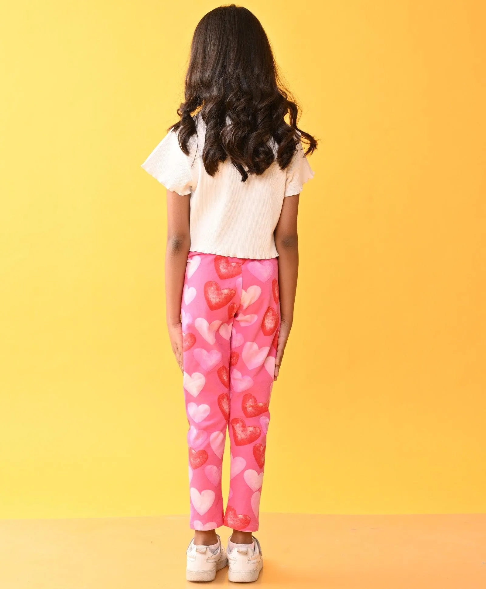 WHITE RIBBED T-SHIRT HEART LEGGINGS SET - WHITE / PINK